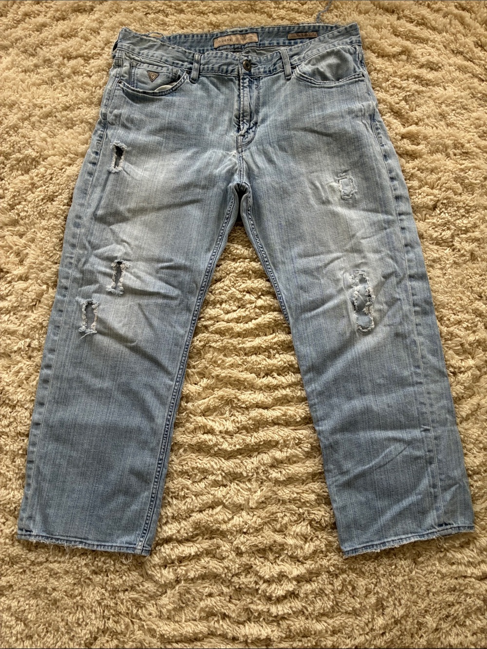 GUESS Men's Light Wash Distressed Relaxed Jeans